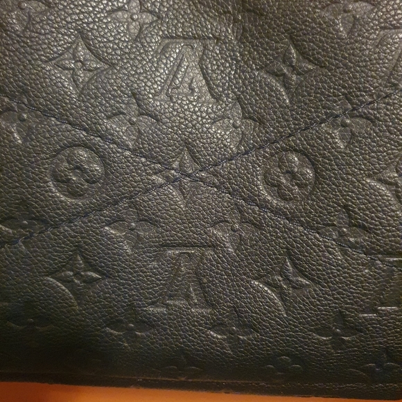 SALE!! Louis Vuitton Artsy MM Empreinte Infini! - Picture 7 of 16